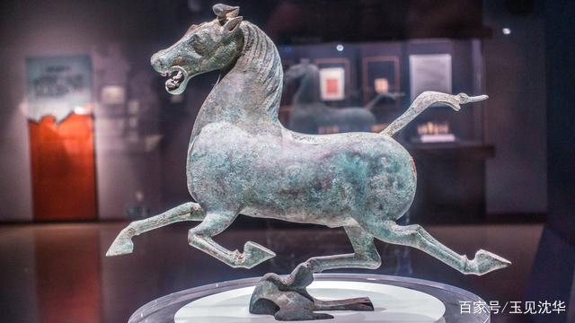 【熊猫体育】国足名单解析:王永珀任航回归 中国杯2人突围(图1) 熊猫体育